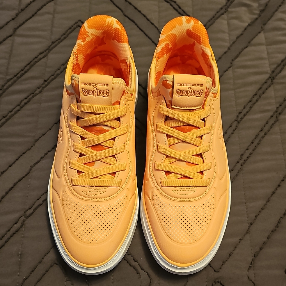 SKECHERS X SNOOP DOGG ONE NEXT EPISODE ORANGE SLIP-INS SNEAKERS Women 7
